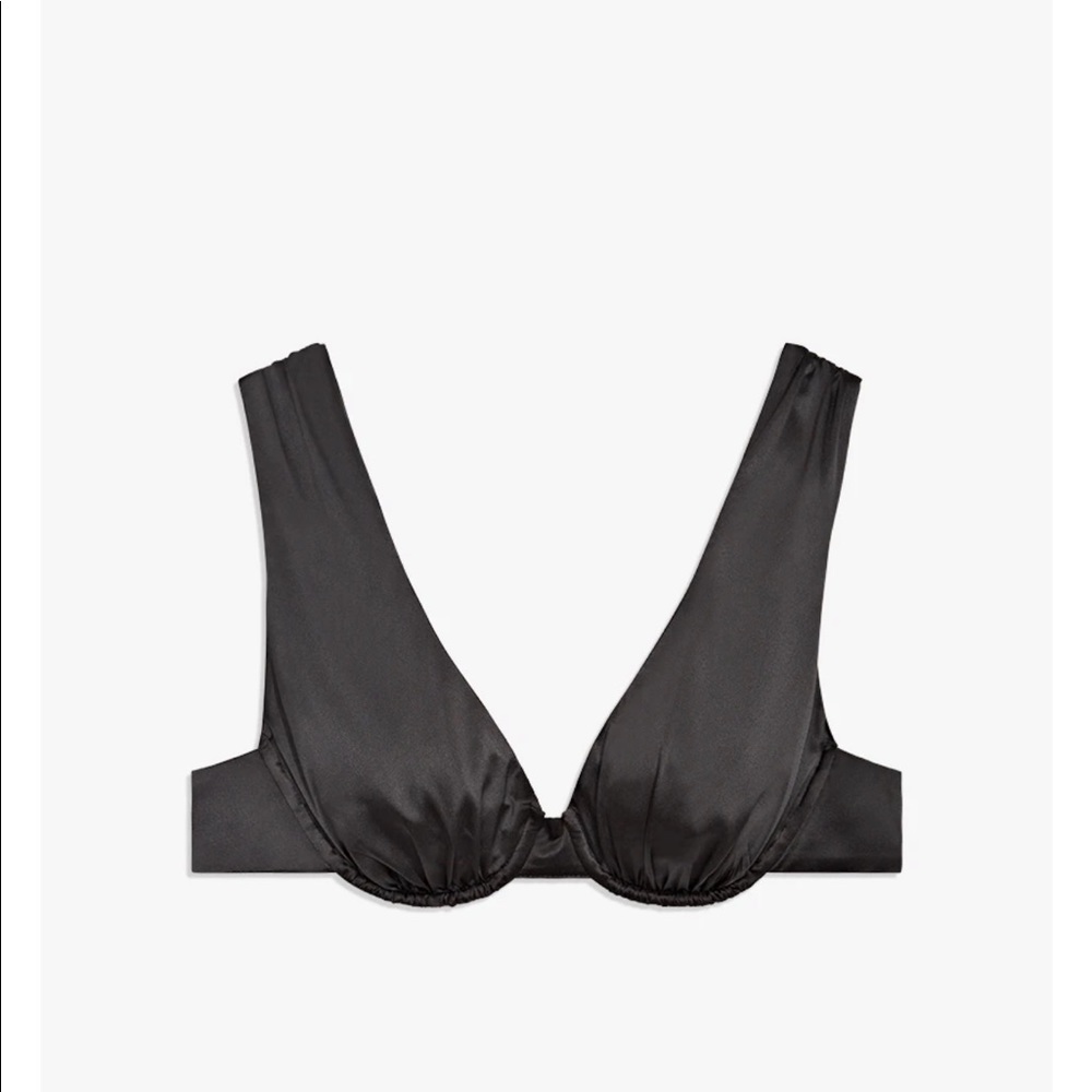 Danielle Bernstein Underwire V-neck Stretch Charmeuse Top